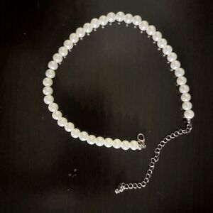 Elegant Pearl Necklace with Silver Clasp